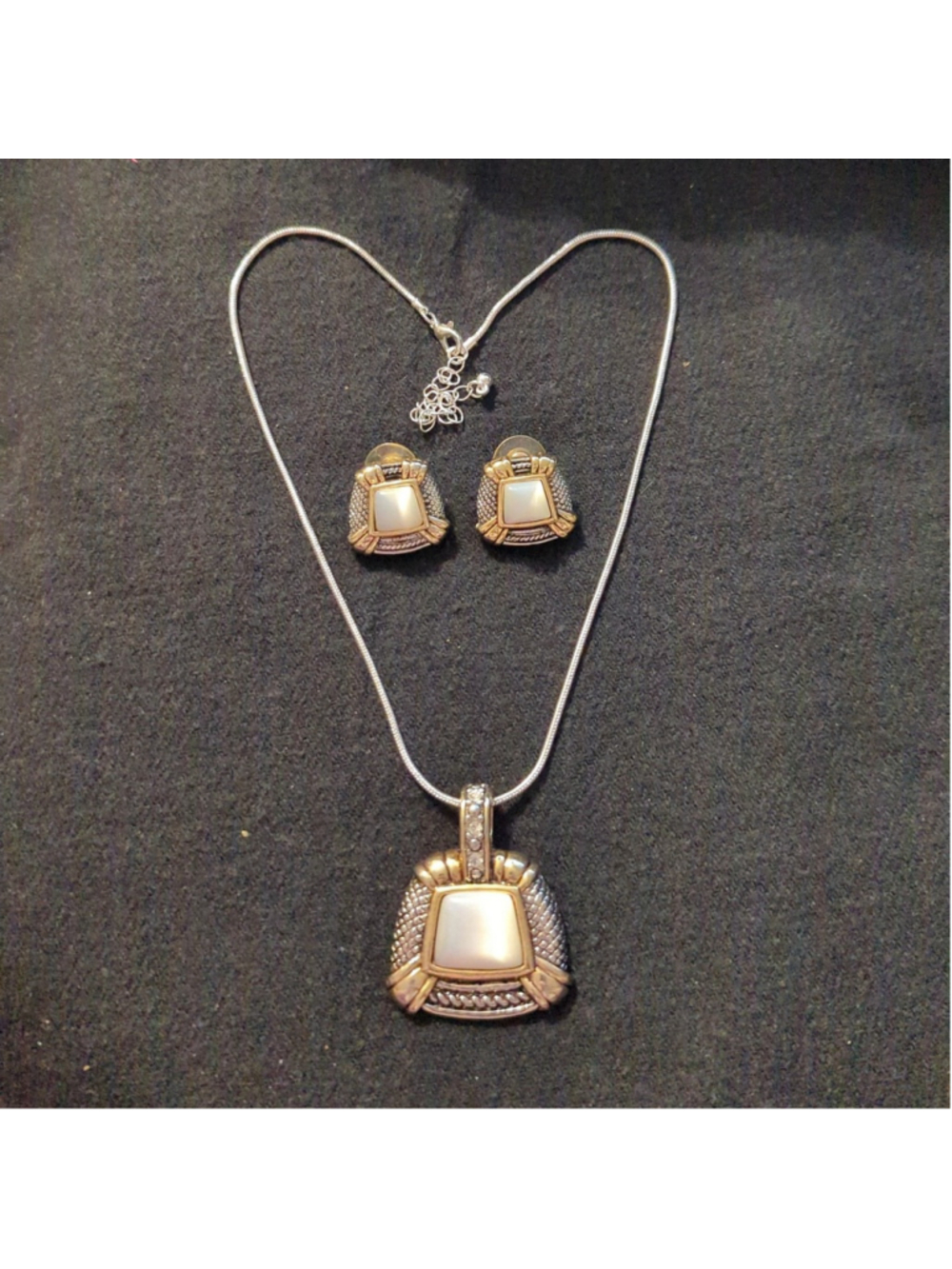 Gold and Silver Tone Mother of Pearl Textured Necklace and Earrings Set